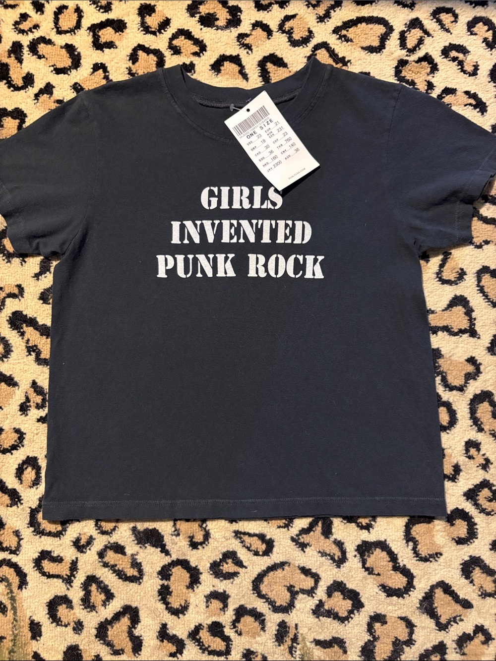 Brandy Melville graphic tee
